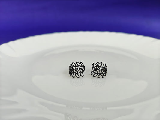 BLACK EAR CUFF A5 Z3