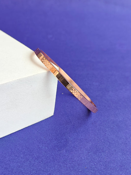 ADULT  ROSE GOLD BRACELET.
