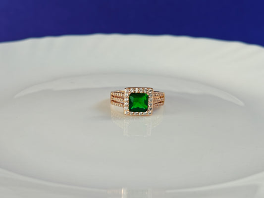 ROSEGOLD RING ..