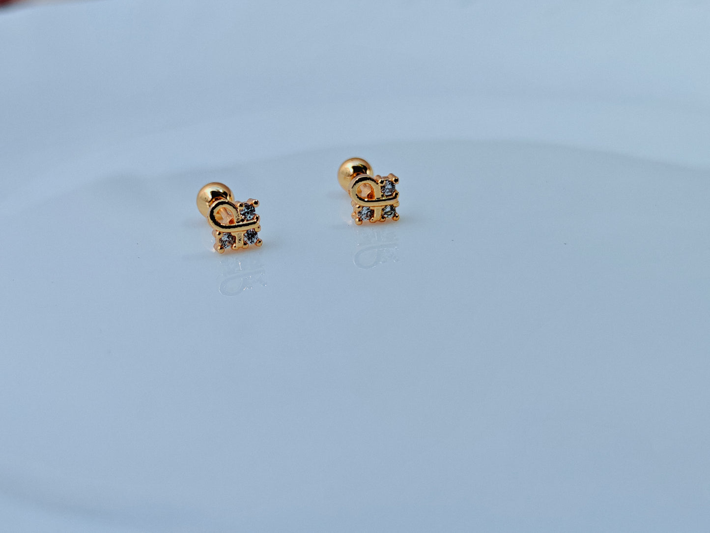 SCREW TYPE GOLD EARRINGS ANTI TARNISH AS 4.