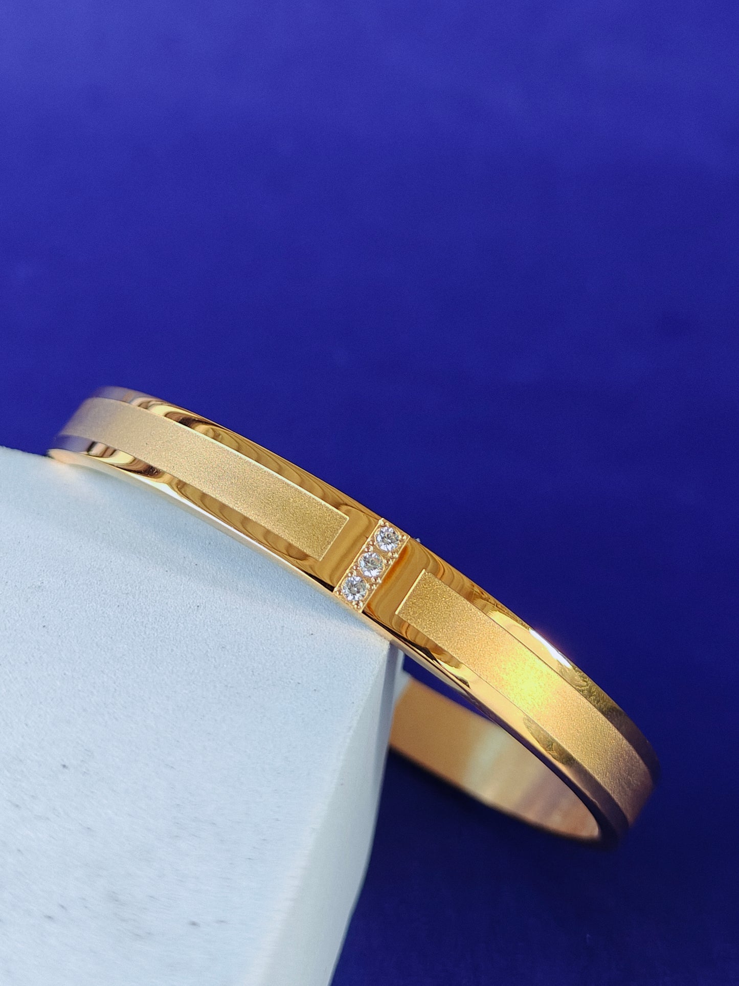 UNISEX KADA GOLD BRACELET