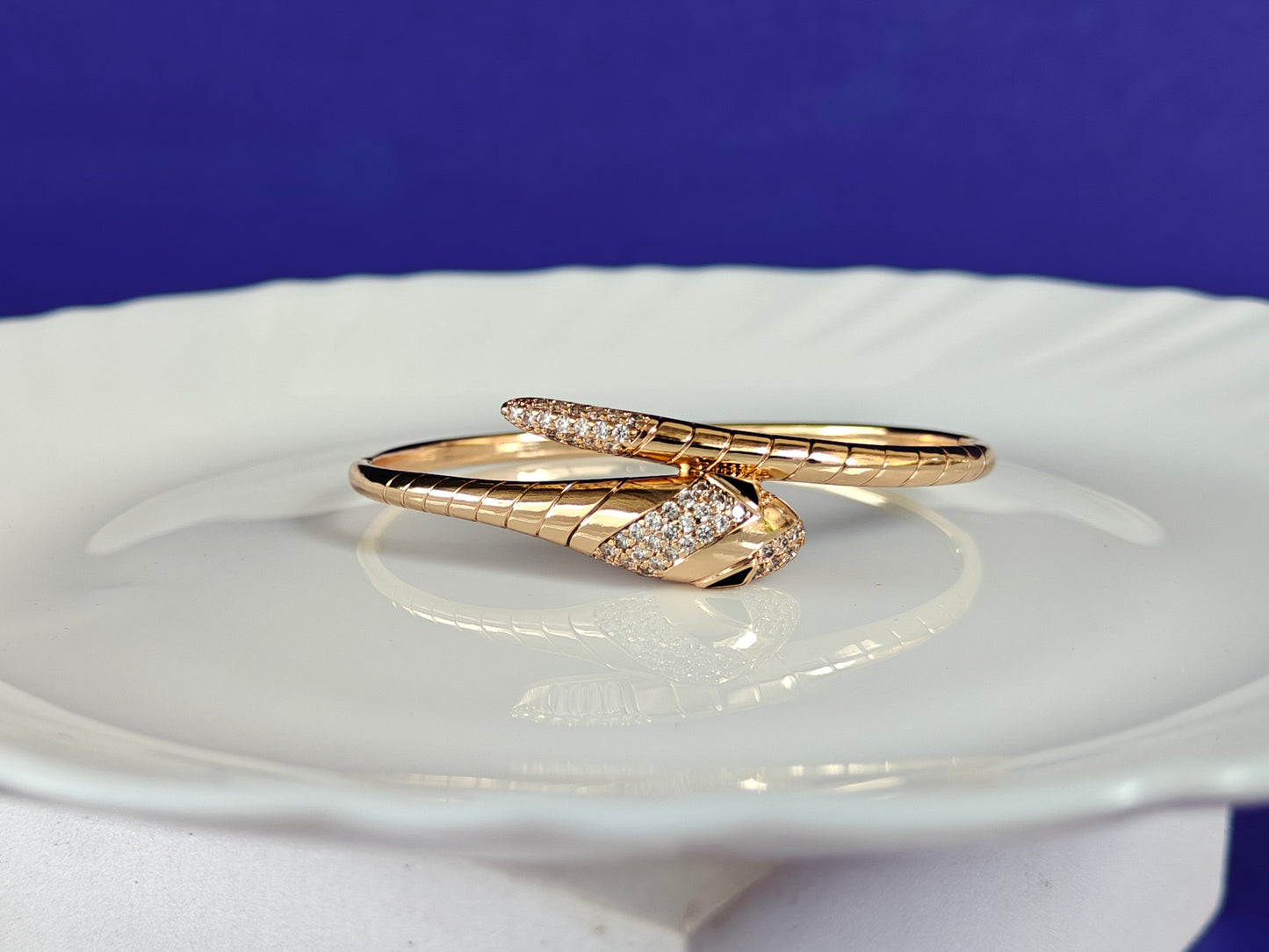 PREMIUM ROSEGOLD BRACELET