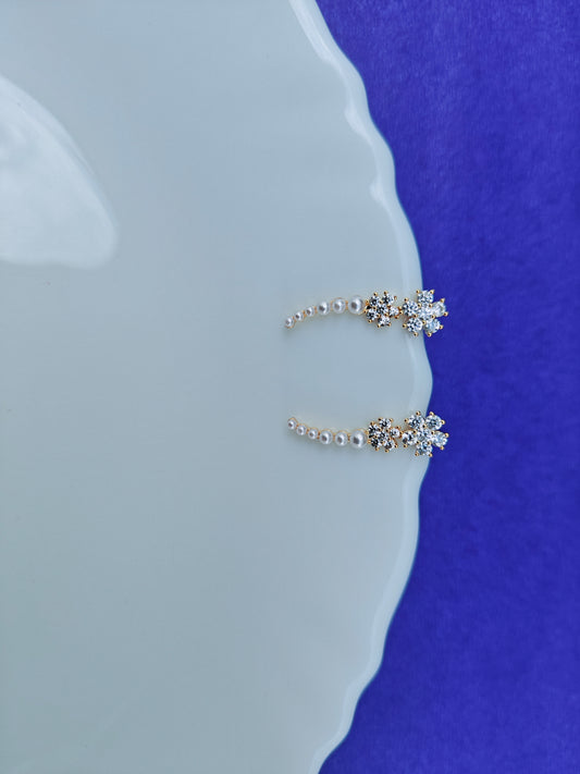 GOLD EAR CUFF I Z2 X