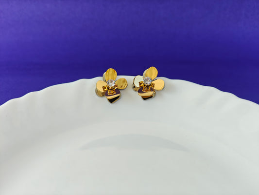 GOLD EARRING  8P T7 X