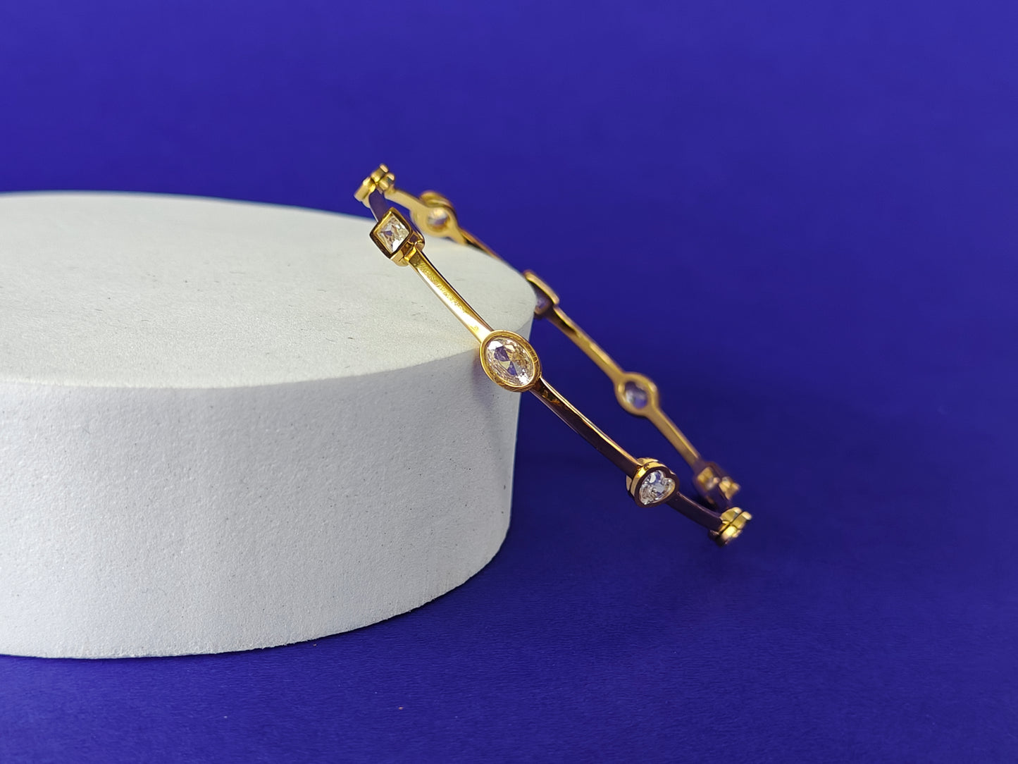 18K PLATED GOLD BANGLE PAIR