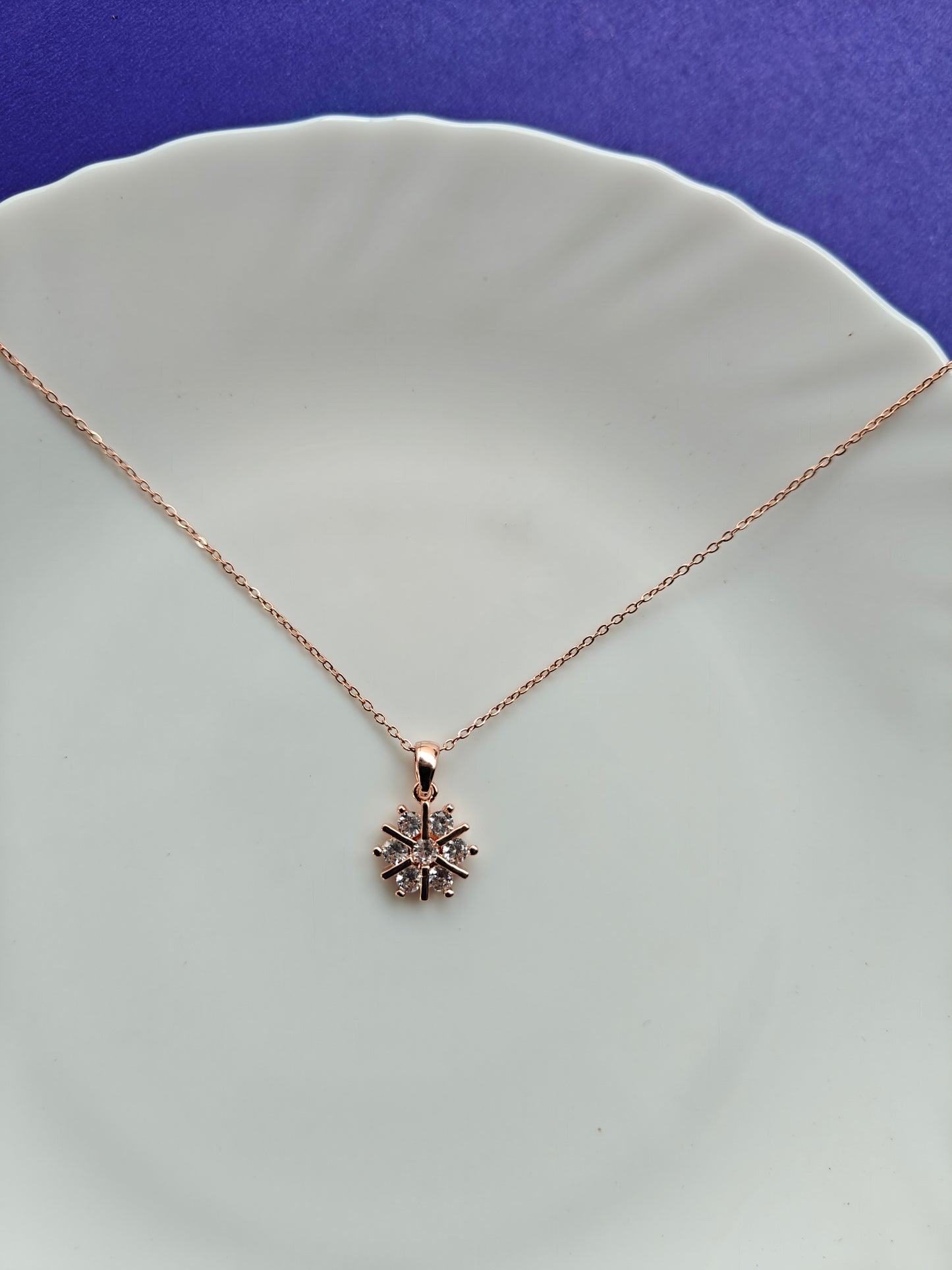 ROSEGOLD CHAIN.