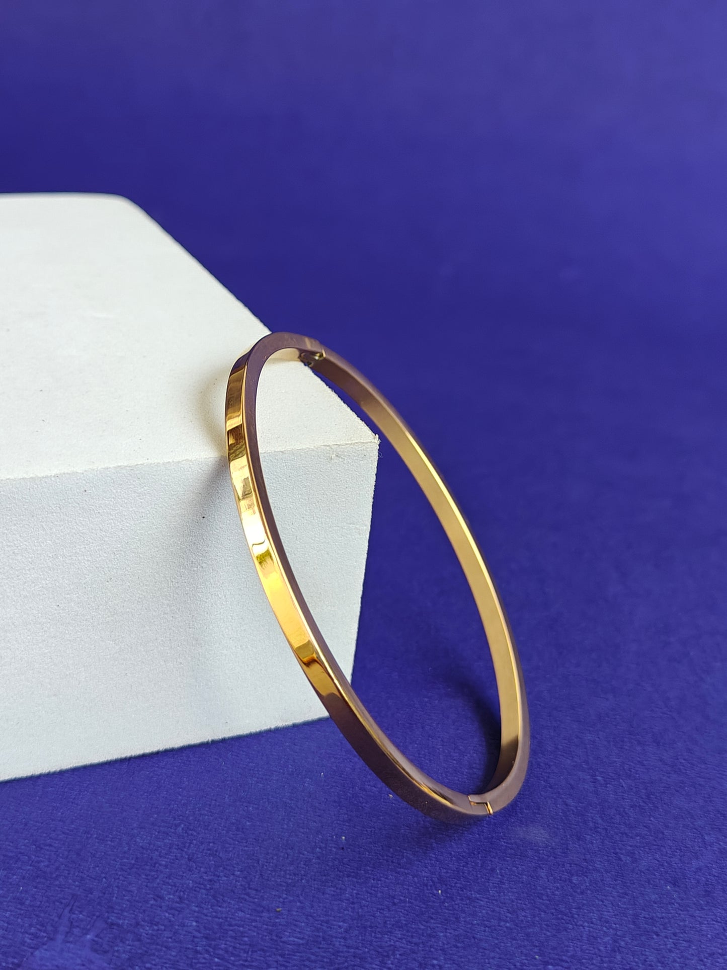 ADULT  GOLD BRACELET