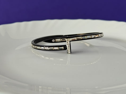 BLACK BRACELET