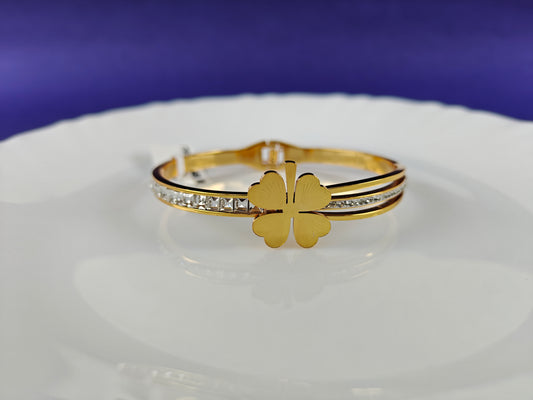 GOLD  BRACELET X
