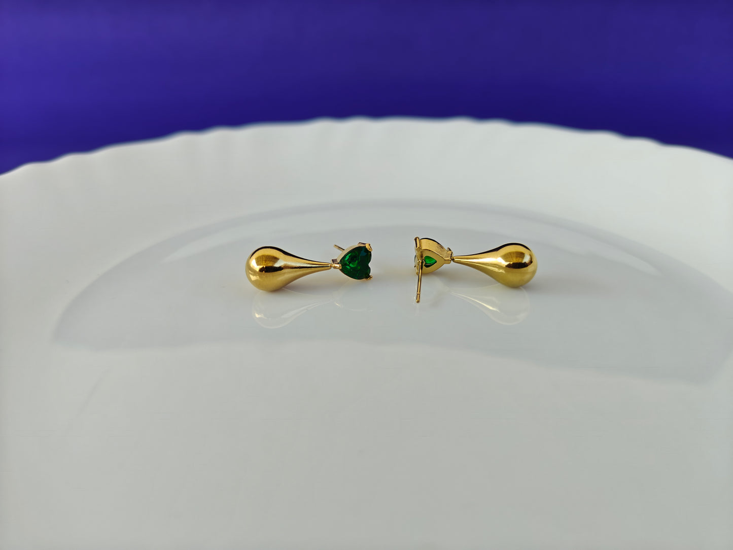GOLD EARRING  8X T7 X