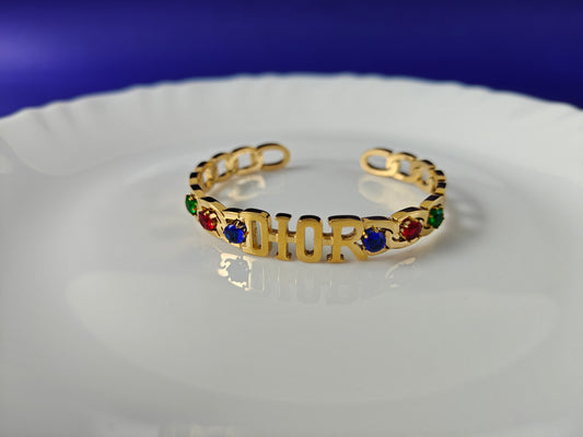GOLD  CUFF BRACELET X