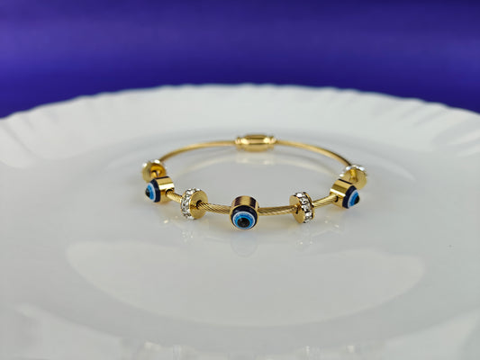 GOLD EVILEYE MAGNECTIC BRACELET X