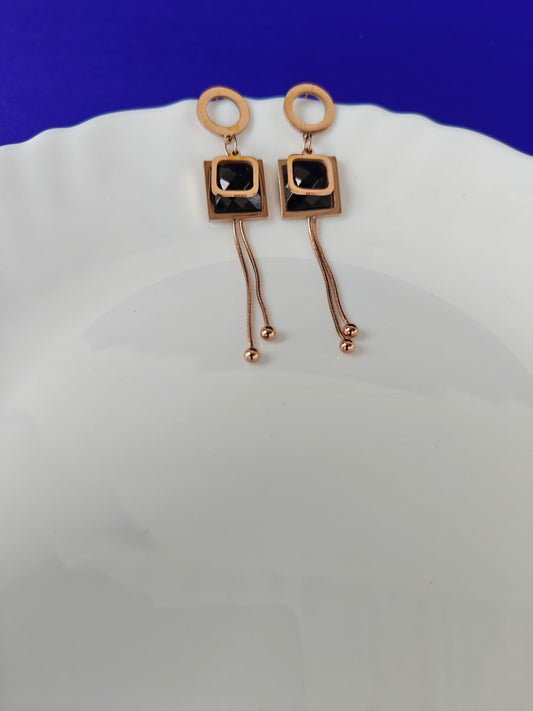 ROSEGOLD EARRING 3Z BT X